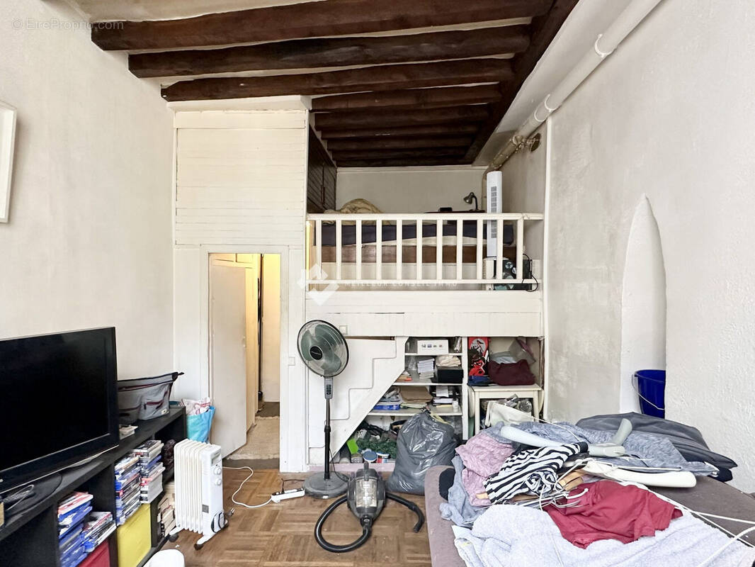 Appartement à PARIS-2E