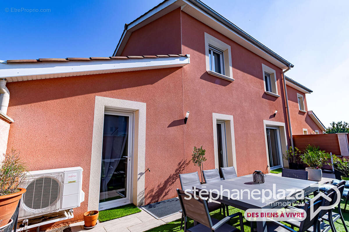 Maison à VILLENEUVE