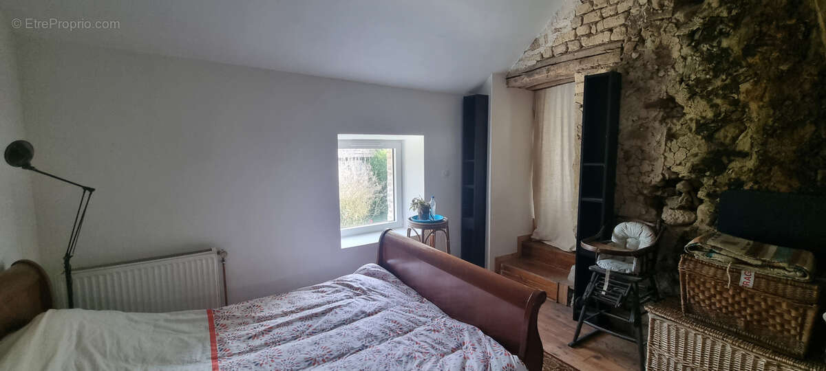 Maison à MELZ-SUR-SEINE