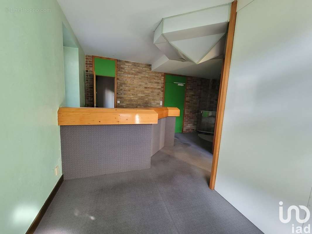 Photo 3 - Commerce à AUTUN