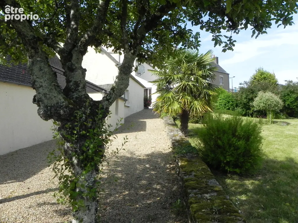 Maison à PLOUGONVEN