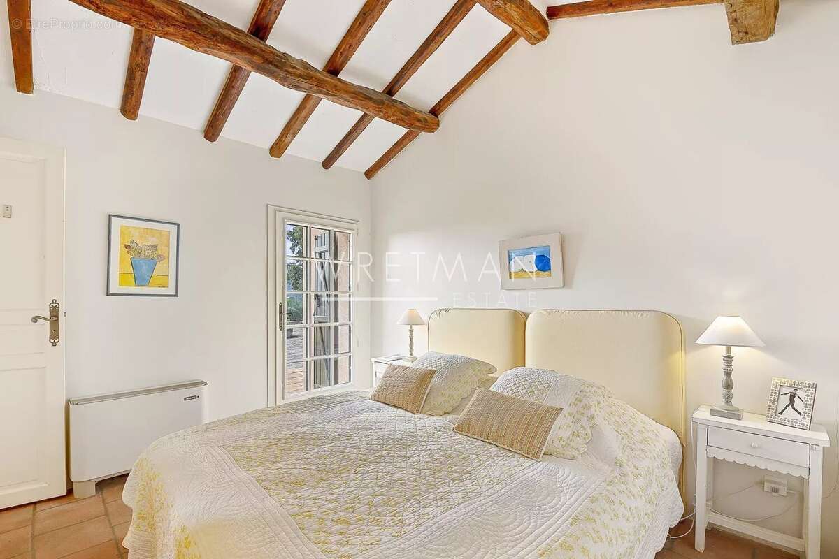 Maison à LA GARDE-FREINET
