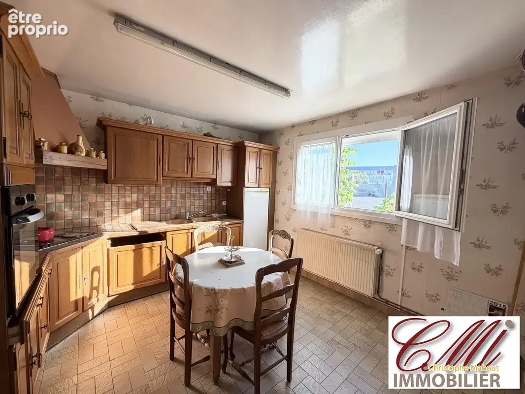 Maison 4 pièces 82 m² à vendre à Vitry-Le-Francois (51300) - photo 4