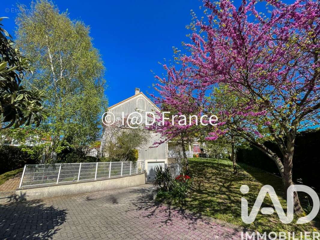 Photo 8 - Maison à MONTLHERY