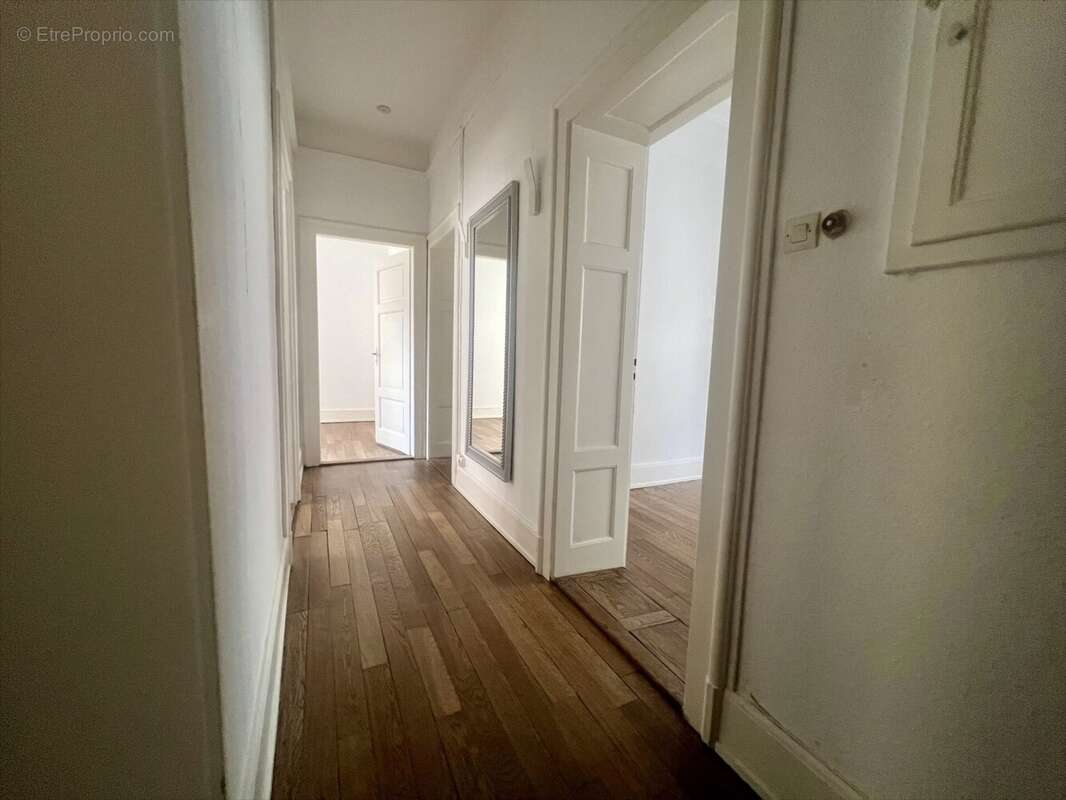 Hall - Appartement à STRASBOURG
