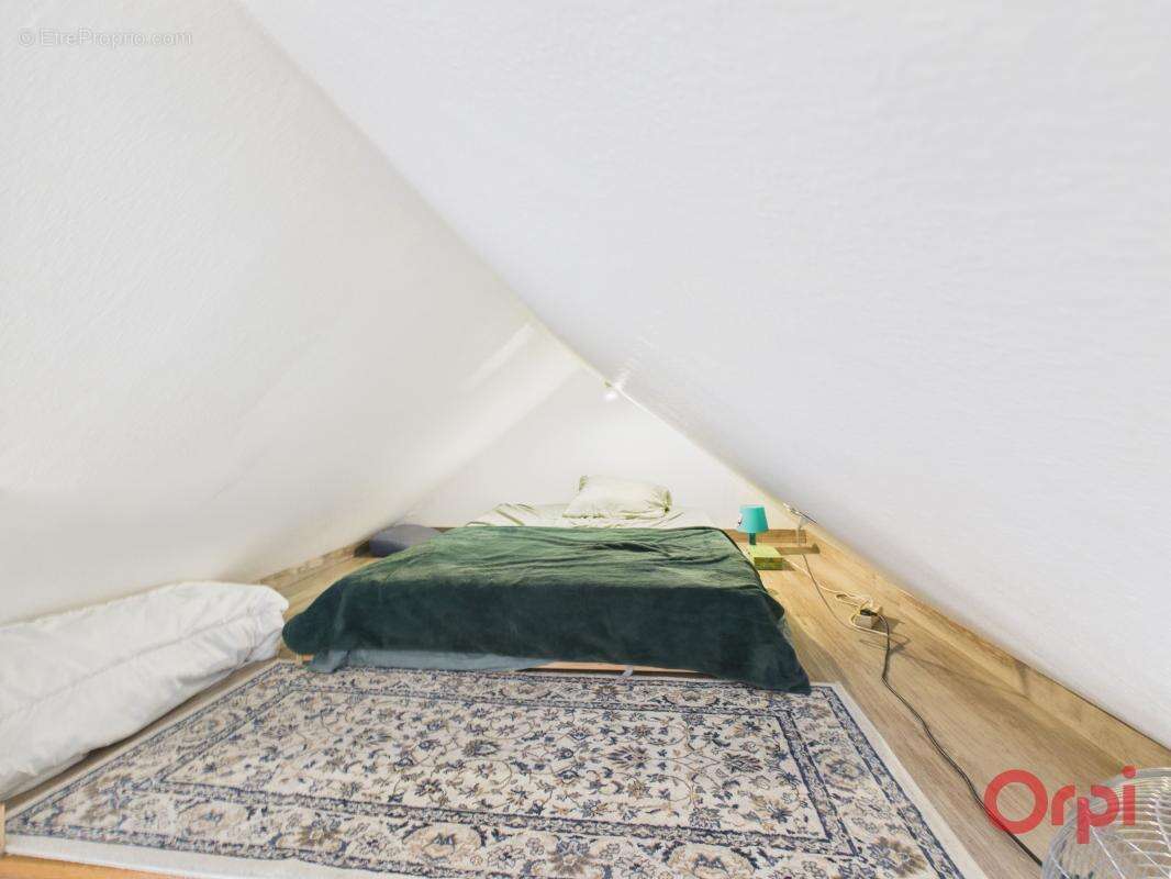 STRASBOURG – Route de Schirmeck  Charmant 2 pièces atypique avec balcon, mezzanine et cave - photo 10