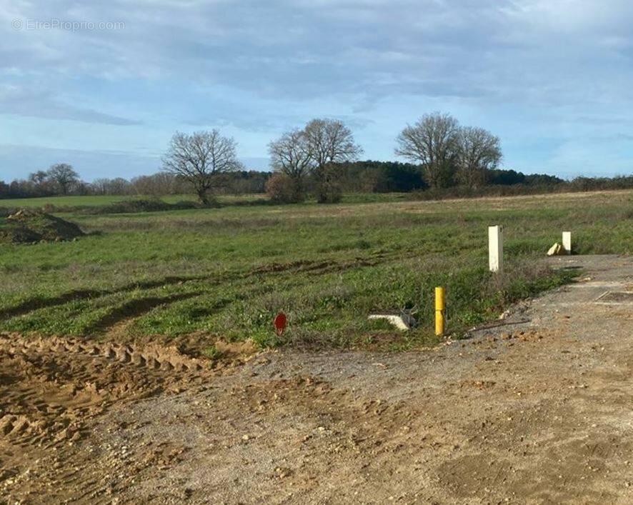 Terrain à ILLIERS-COMBRAY