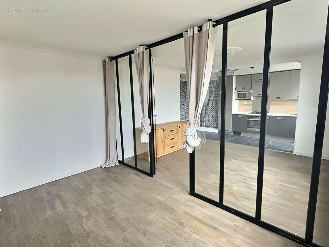 Appartement à IVRY-SUR-SEINE