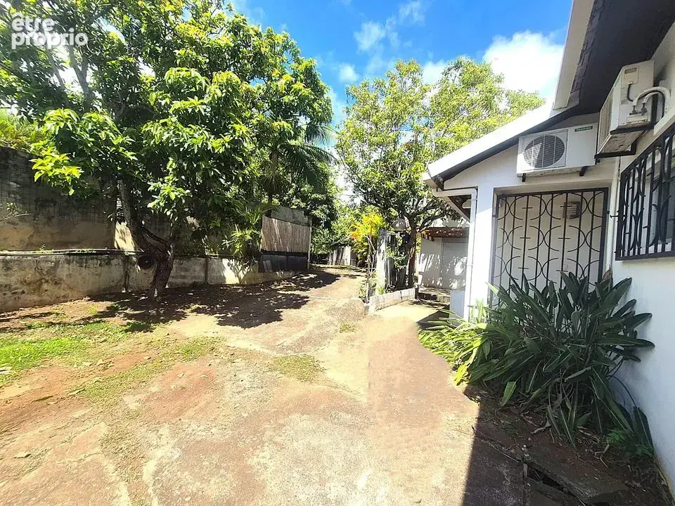 Investissement  Locatif - Villa Familiale - 265 m² - 97400 - photo 2