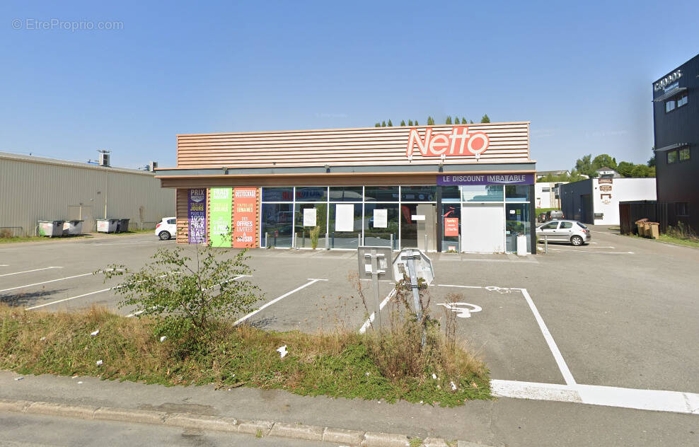 Commerce à LECOUSSE