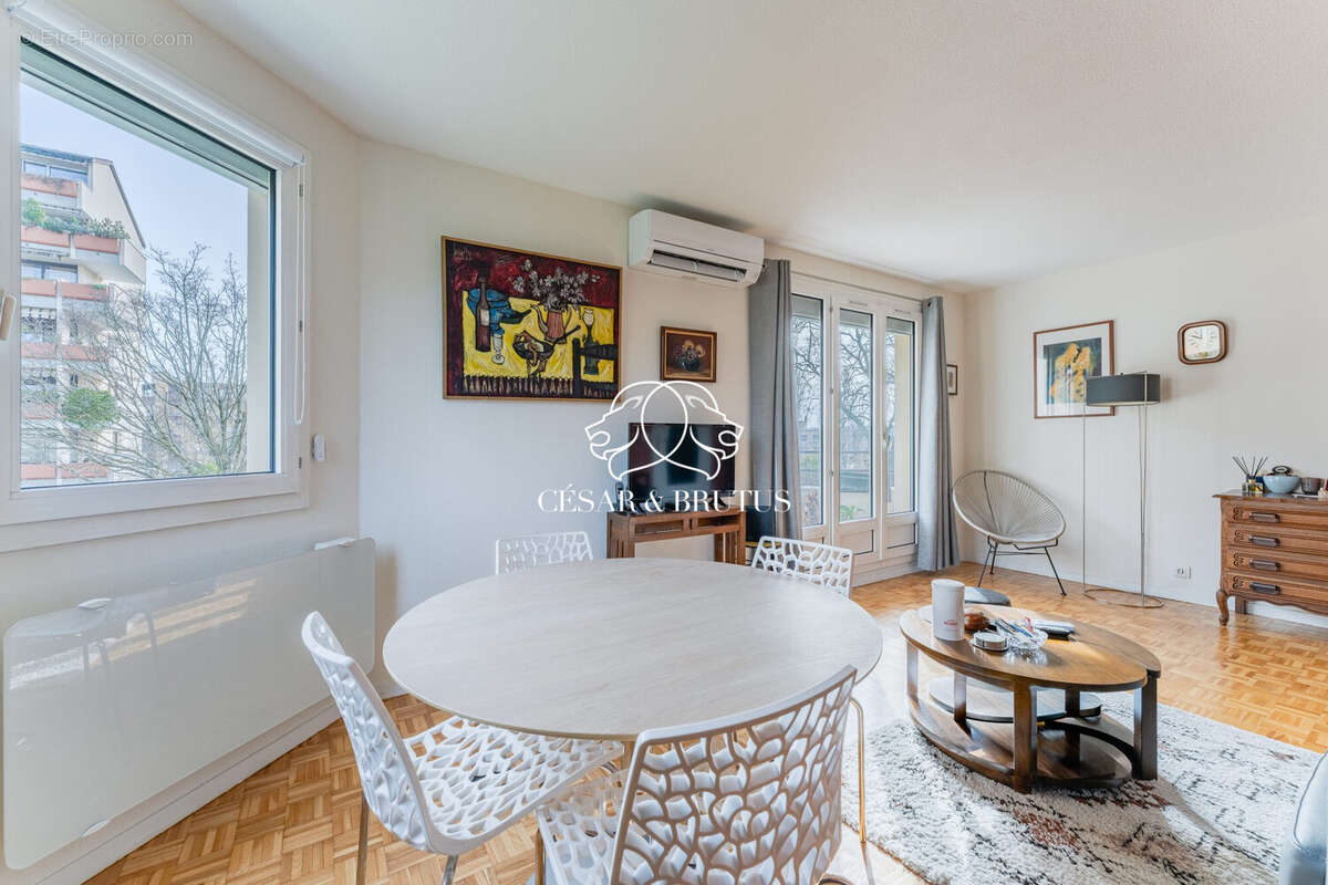 Appartement à LYON-9E