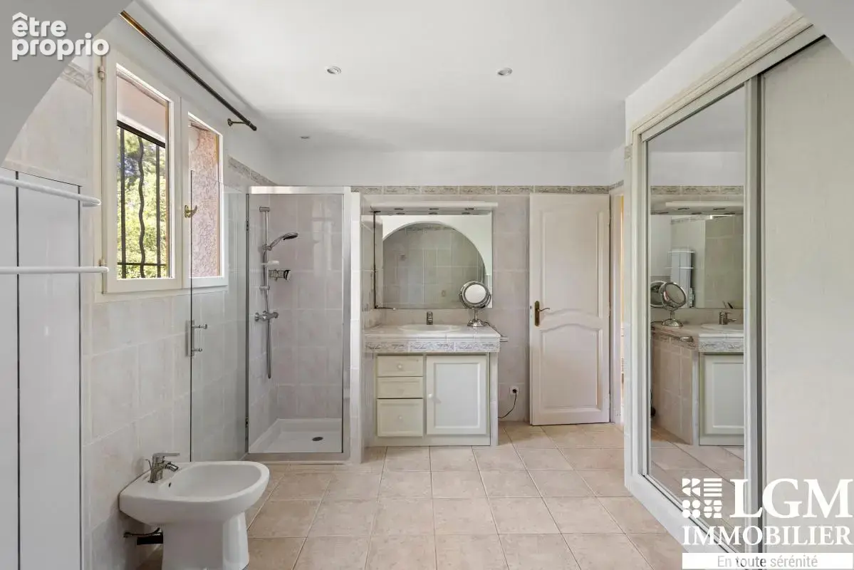Villa familiale 180m² avec studio indépendant - photo 12