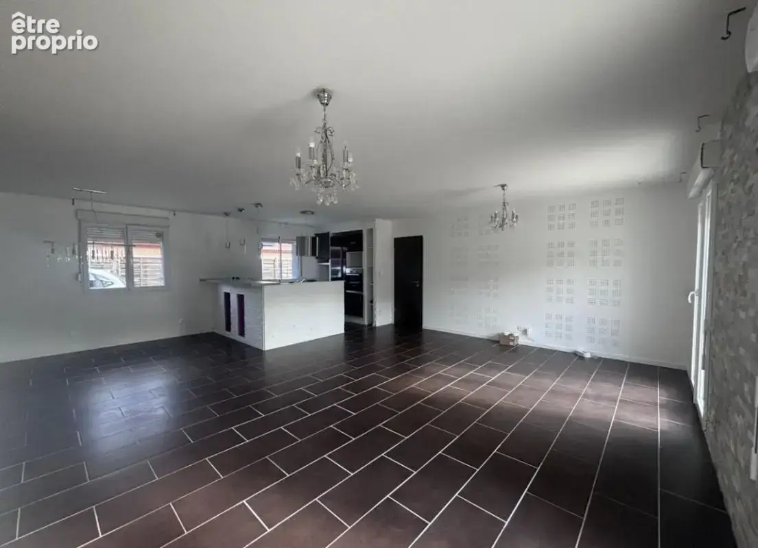 Maison 5 pièces 137 m² à vendre à Sagy (71580) - photo 4