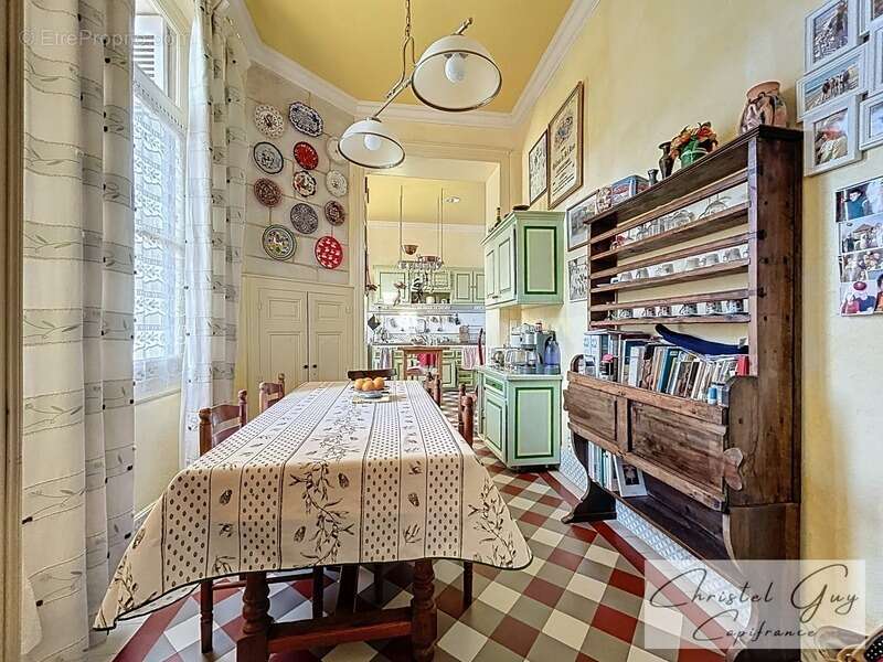 Maison à CHATEAU-DU-LOIR