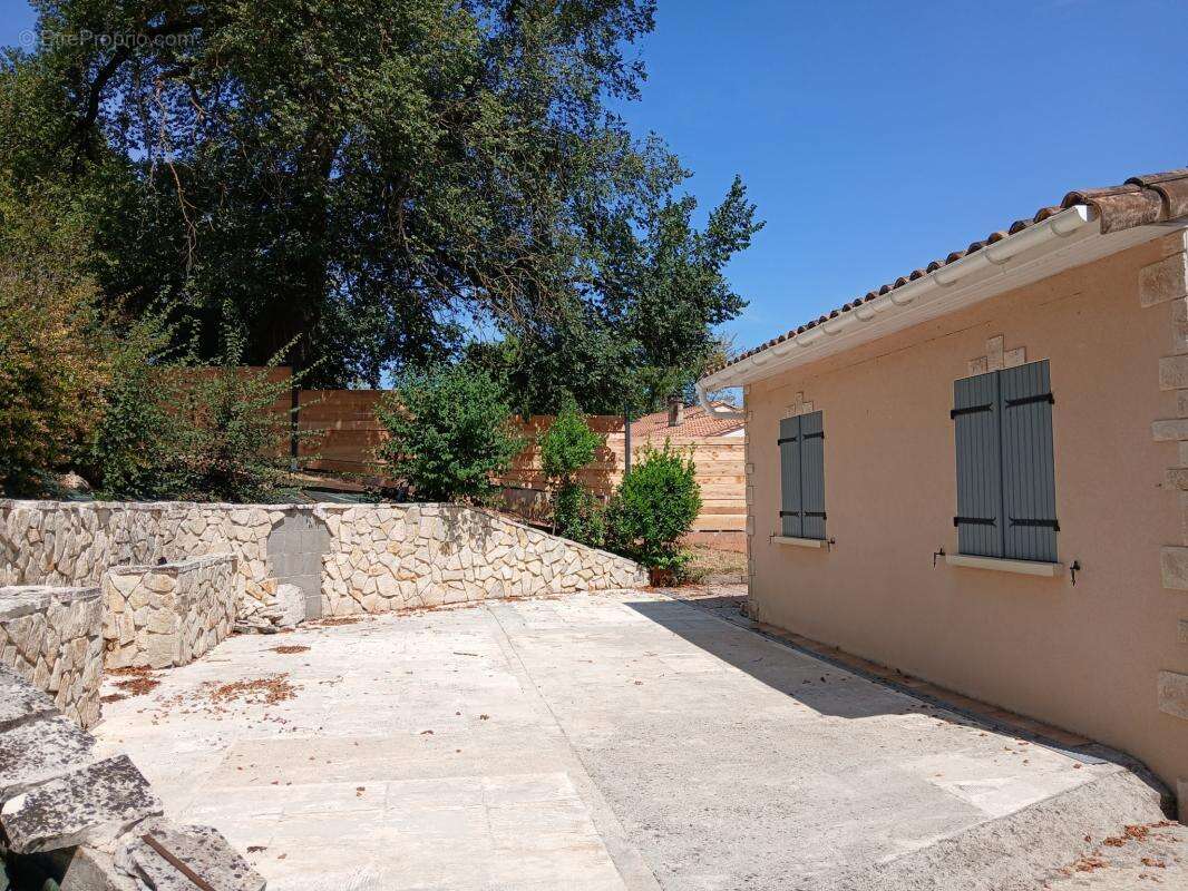 Maison de plain-pied  + terrain clos à Roullet-Saint-Estèphe - photo 23