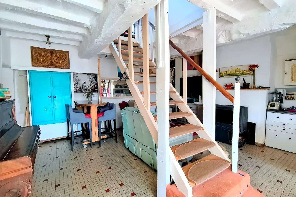Maison à NOYAL-CHATILLON-SUR-SEICHE