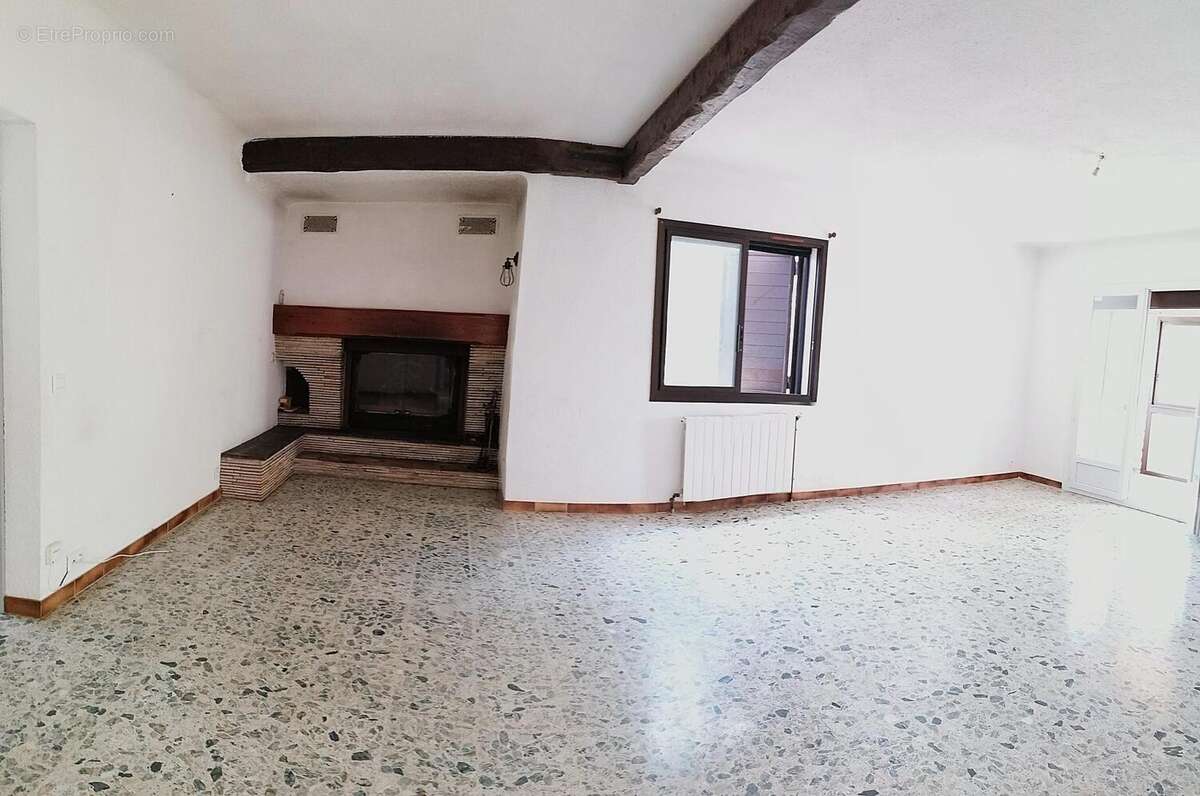Photo 8 - Maison à CAMPS-LA-SOURCE