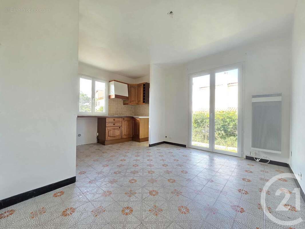 Autre à SIX-FOURS-LES-PLAGES