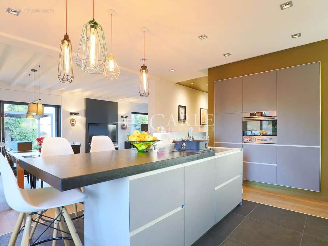 Maison à BOURGOIN-JALLIEU