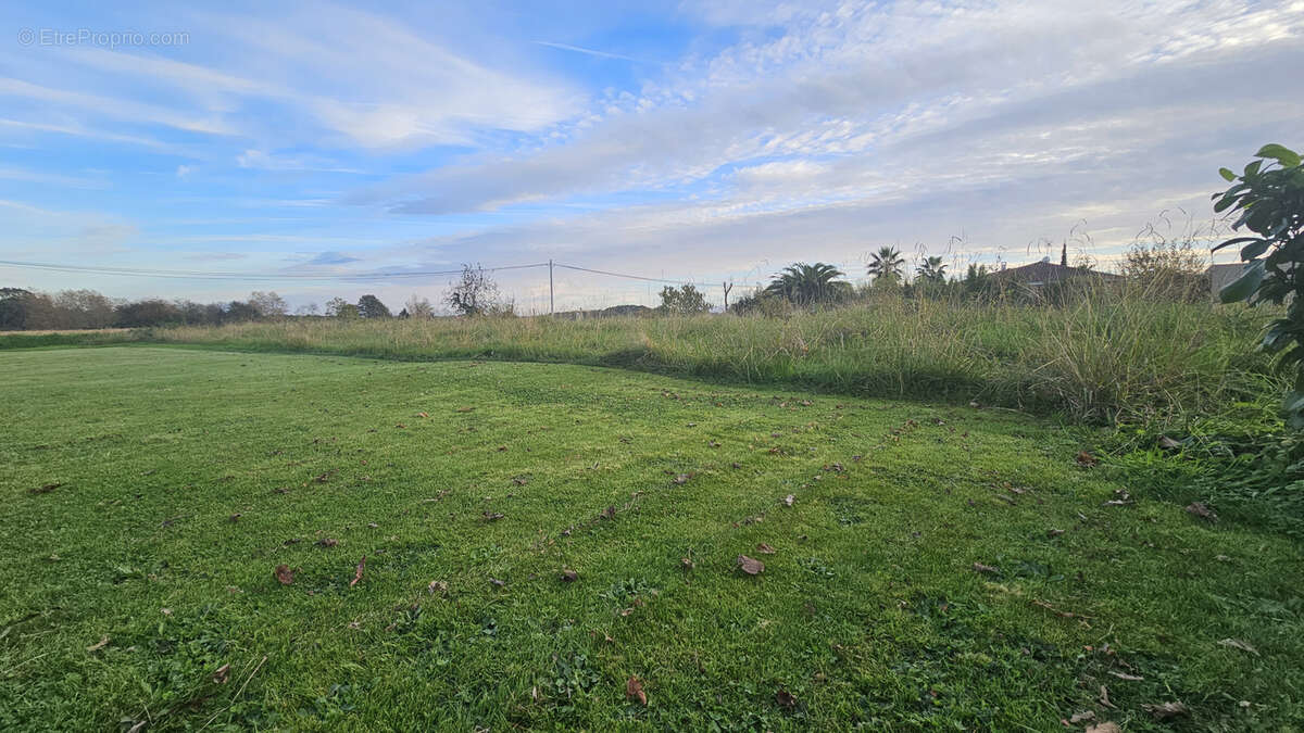 Terrain à construire de 767m2 à vendre à Orx - photo 2