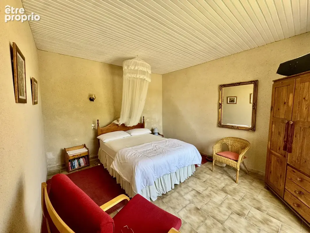 Charmante Maison de Campagne avec Dépendance de 116 m², Piscine et Vue Panoramique - photo 10