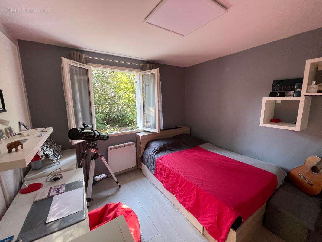 A vendre gareoult 83136 belle maison individuelle de plain pied ! - photo 12
