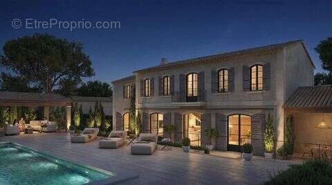 Maison 255 m² à Saint-Remy-De-Provence  - photo 2
