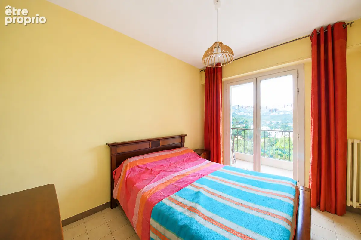 BASTIA - T3 avec balcon et vue mer - photo 4