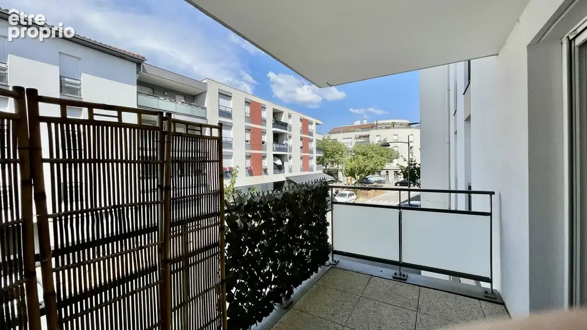 T3 de 69 m2 avec balcon et garage   Résidence récente - photo 3