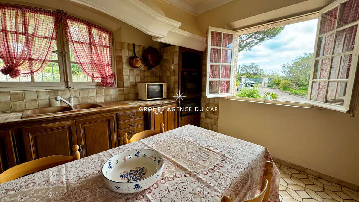 Maison à LES ISSAMBRES