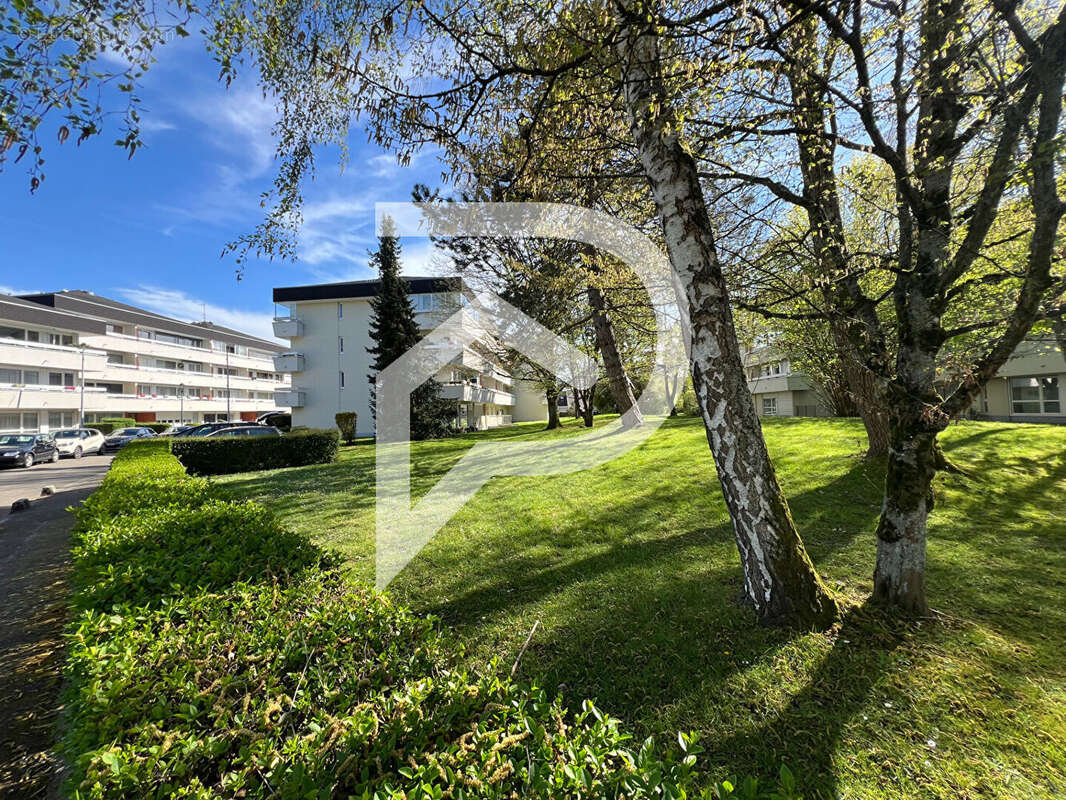 Appartement à LES ESSARTS-LE-ROI