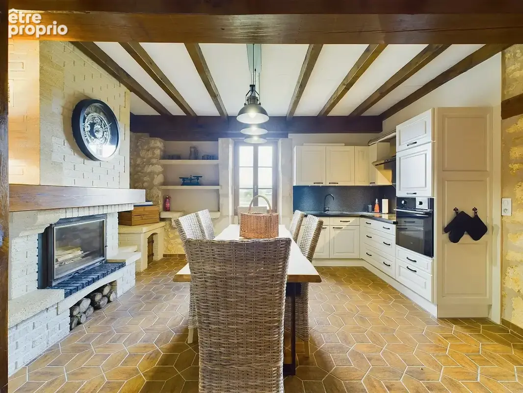 Maison magnifiquement rénovée avec écuries et potentiel de revenus - photo 3