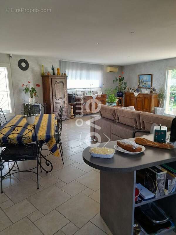 Maison à VILLEVEYRAC