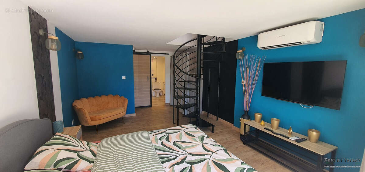 Appartement à LA CROIX-VALMER