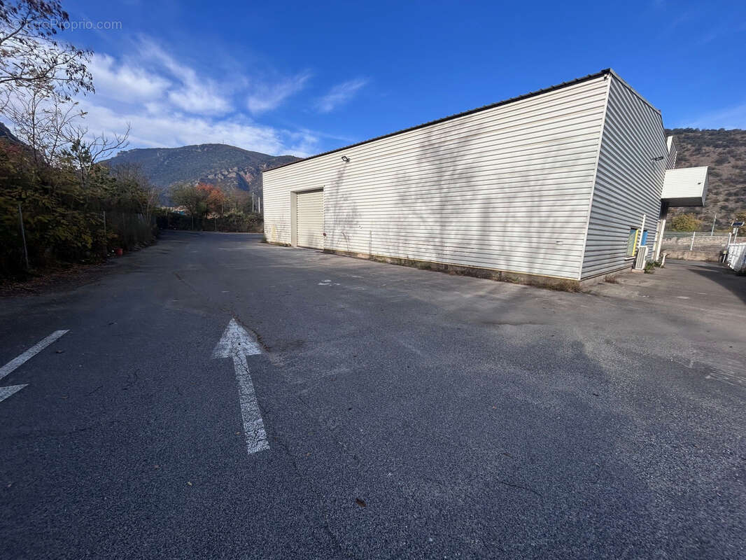 Commerce à MARQUIXANES