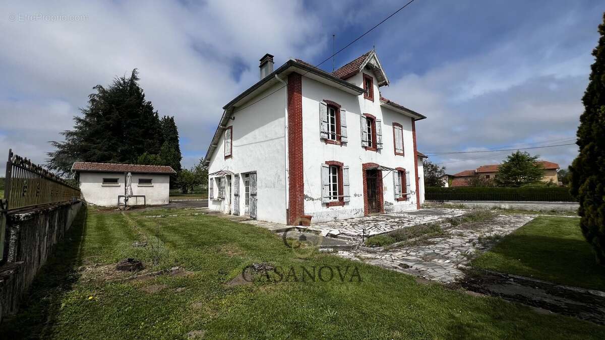 Maison à REJAUMONT