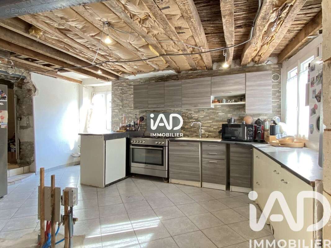 Maison 165 m² à Cuise-La-Motte  - photo 6