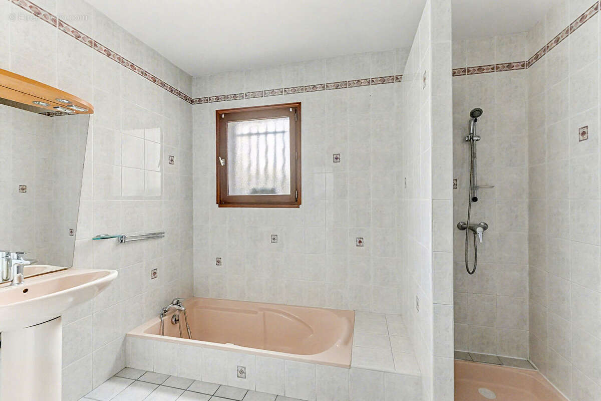 Maison à VILLENEUVE-TOLOSANE