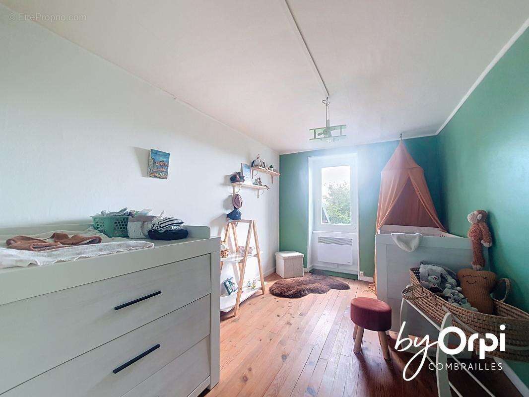 Maison à SAINT-GEORGES-DE-MONS