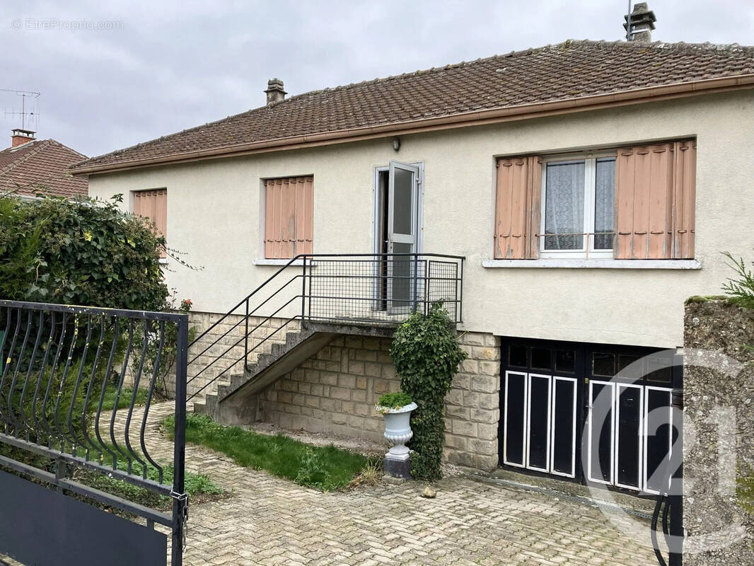 Maison à SAINT-MEMMIE