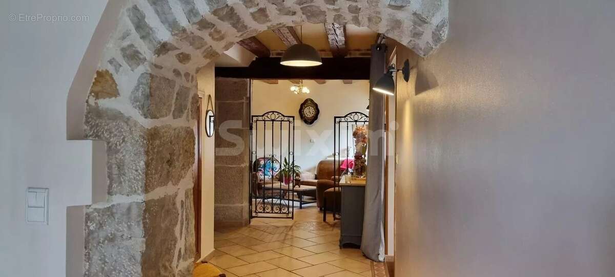 Maison à LONS-LE-SAUNIER