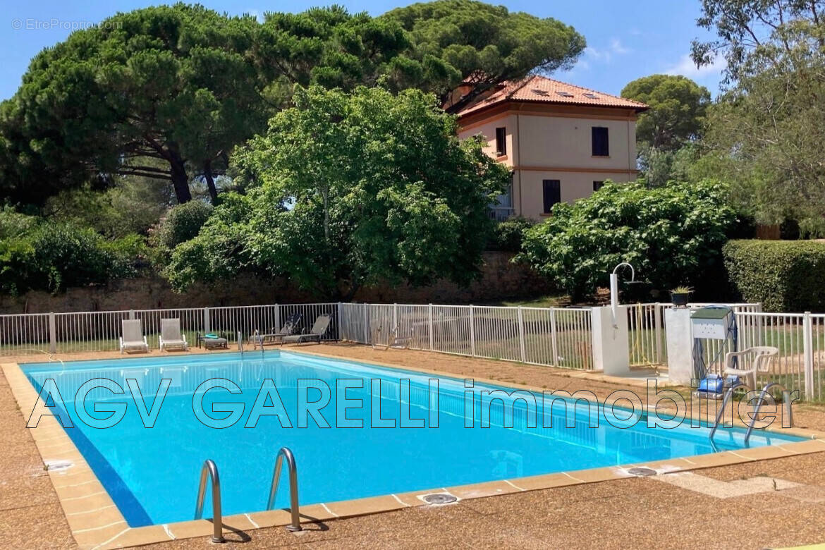Appartement à LA LONDE-LES-MAURES