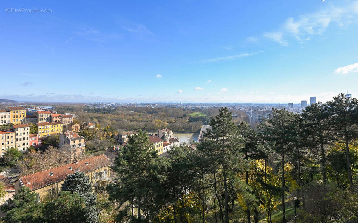 Appartement à LYON-4E