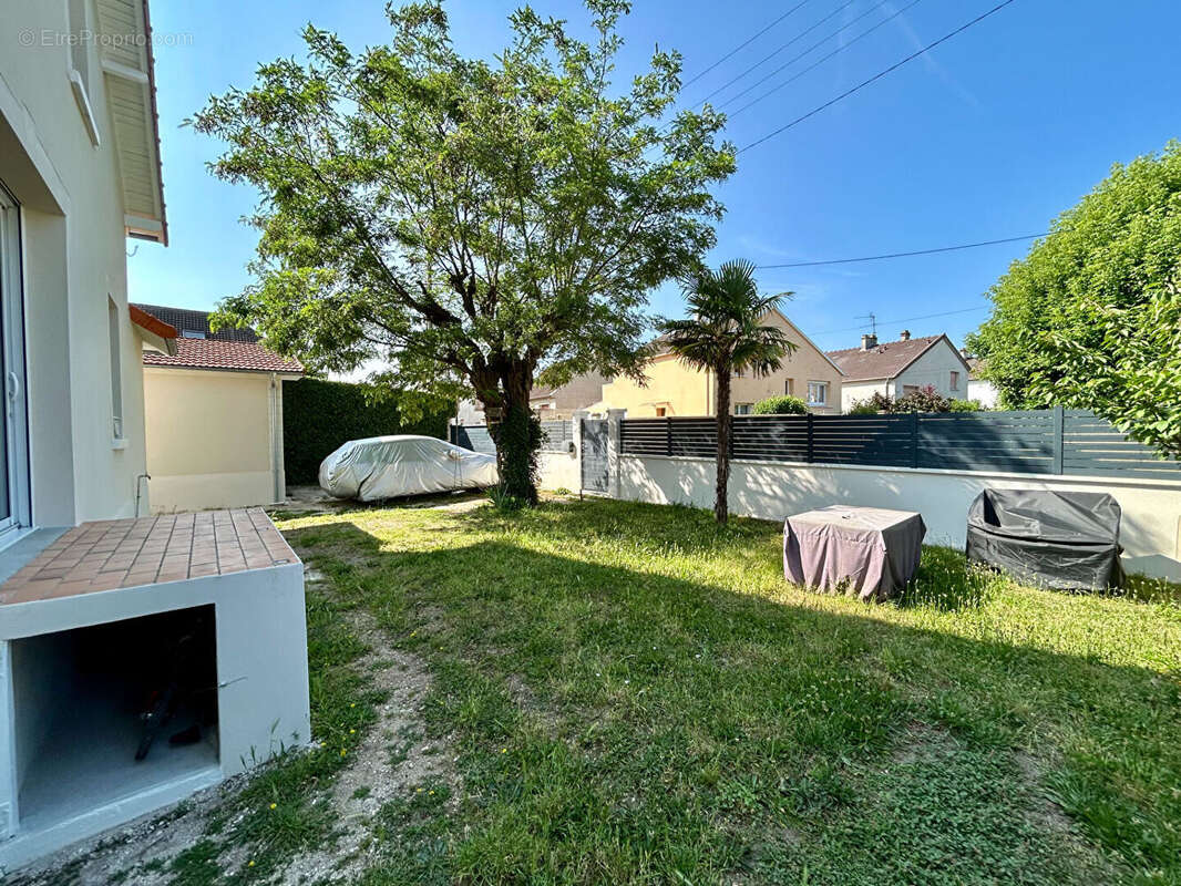 Maison à CARRIERES-SOUS-POISSY