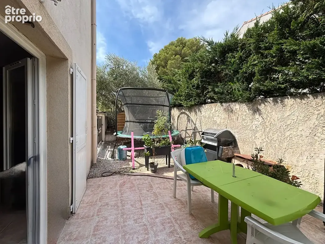 A vendre - type  3 avec jardin et 2 parkings prives- châteauneuf - photo 4