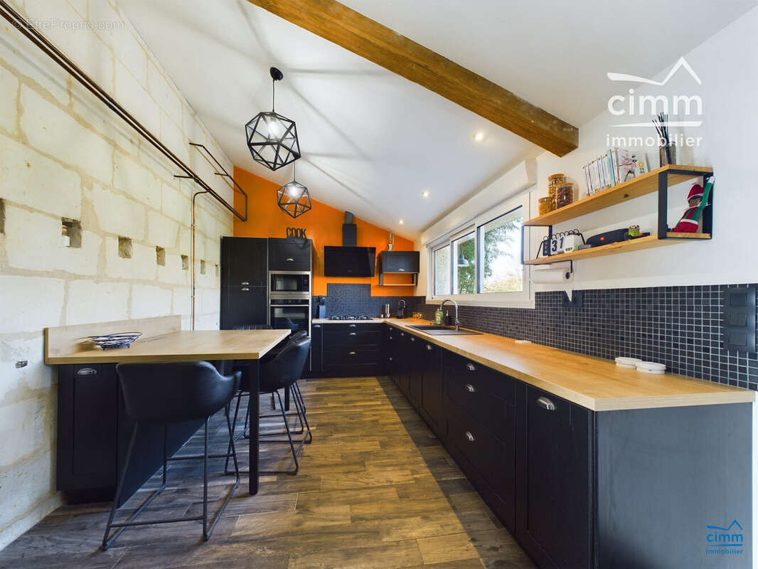 Maison à LONGUE-JUMELLES