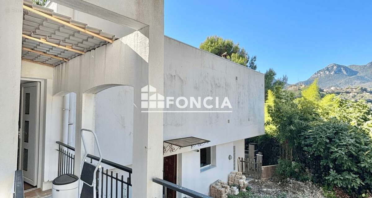 Maison à MENTON