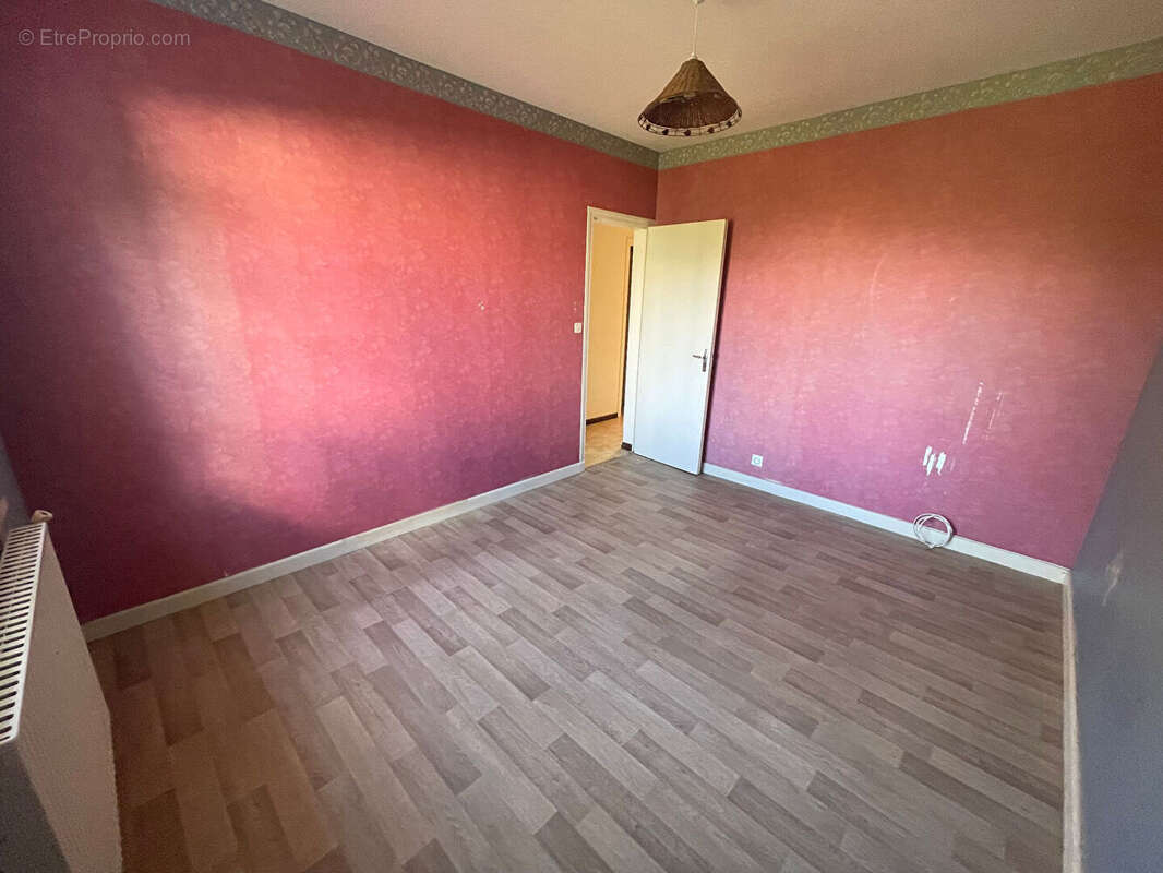 Maison à SAUVIGNY-LES-BOIS