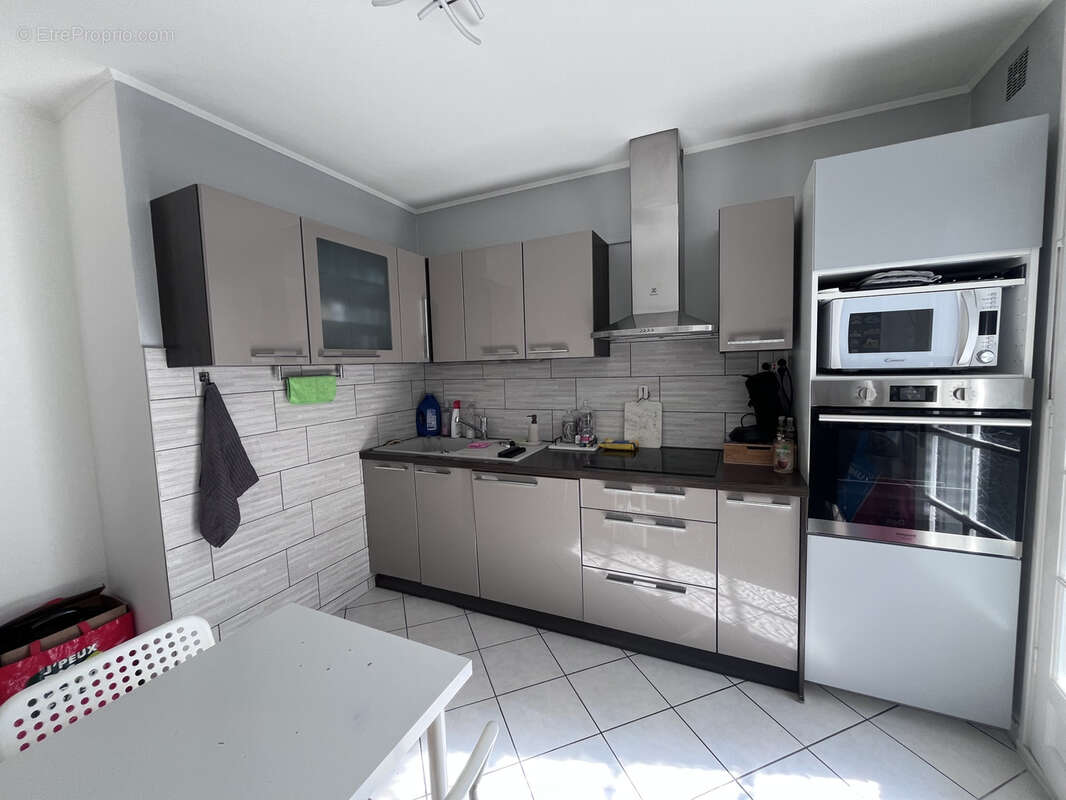Appartement à SAINT-ETIENNE