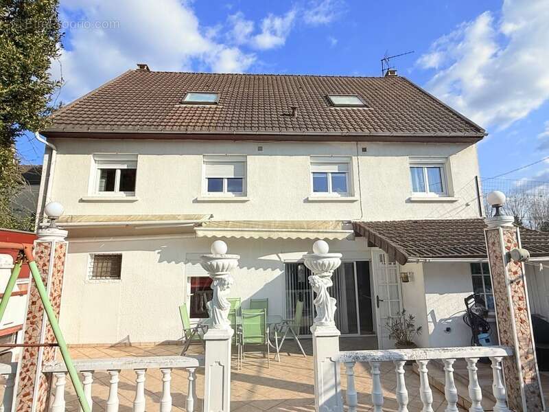 Maison à vendre 10 pièces divisible en 3 apts - photo 2